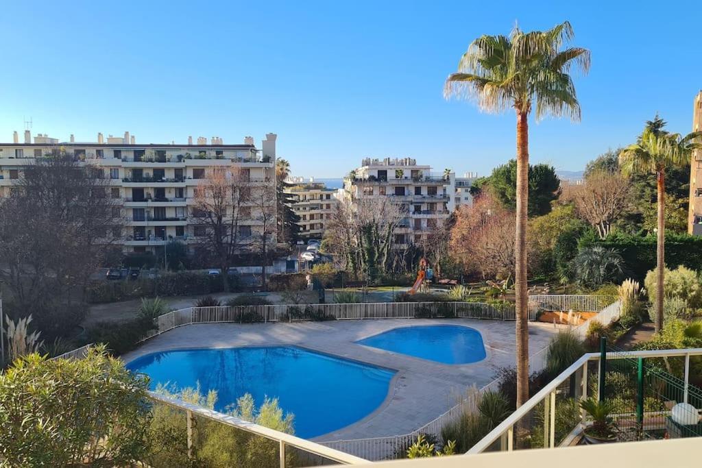 Appartement Vue Mer Sur Les Hauteurs De Nice Eksteriør billede