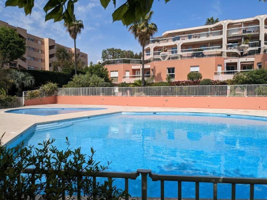 Appartement Vue Mer Sur Les Hauteurs De Nice Eksteriør billede
